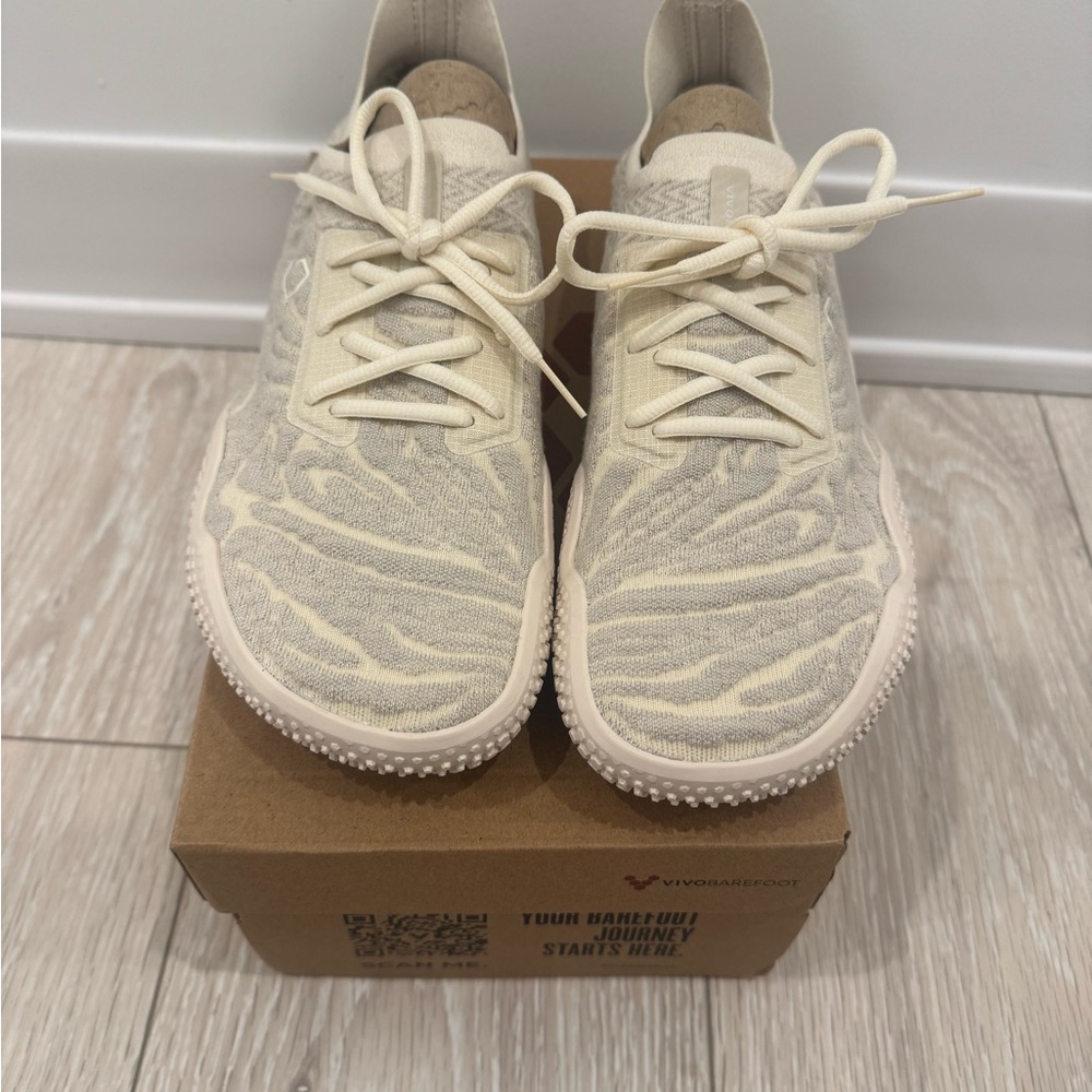 Vivo Barefoot Arctic Wolf Sneakers - Picture 3 of 10